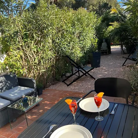 Yugen Palladio - Fully Renovated On A Prime Location, Direct Access, Heated Pool, Private Terrace & Patio, Private Parking Lot Apartamento *