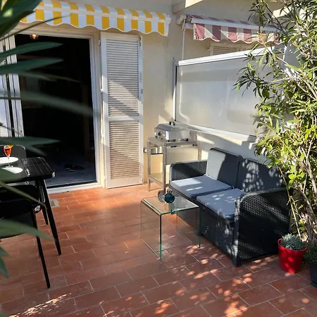 Yugen Palladio - Fully Renovated On A Prime Location, Direct Access, Heated Pool, Private Terrace & Patio, Private Parking Lot 公寓 *
